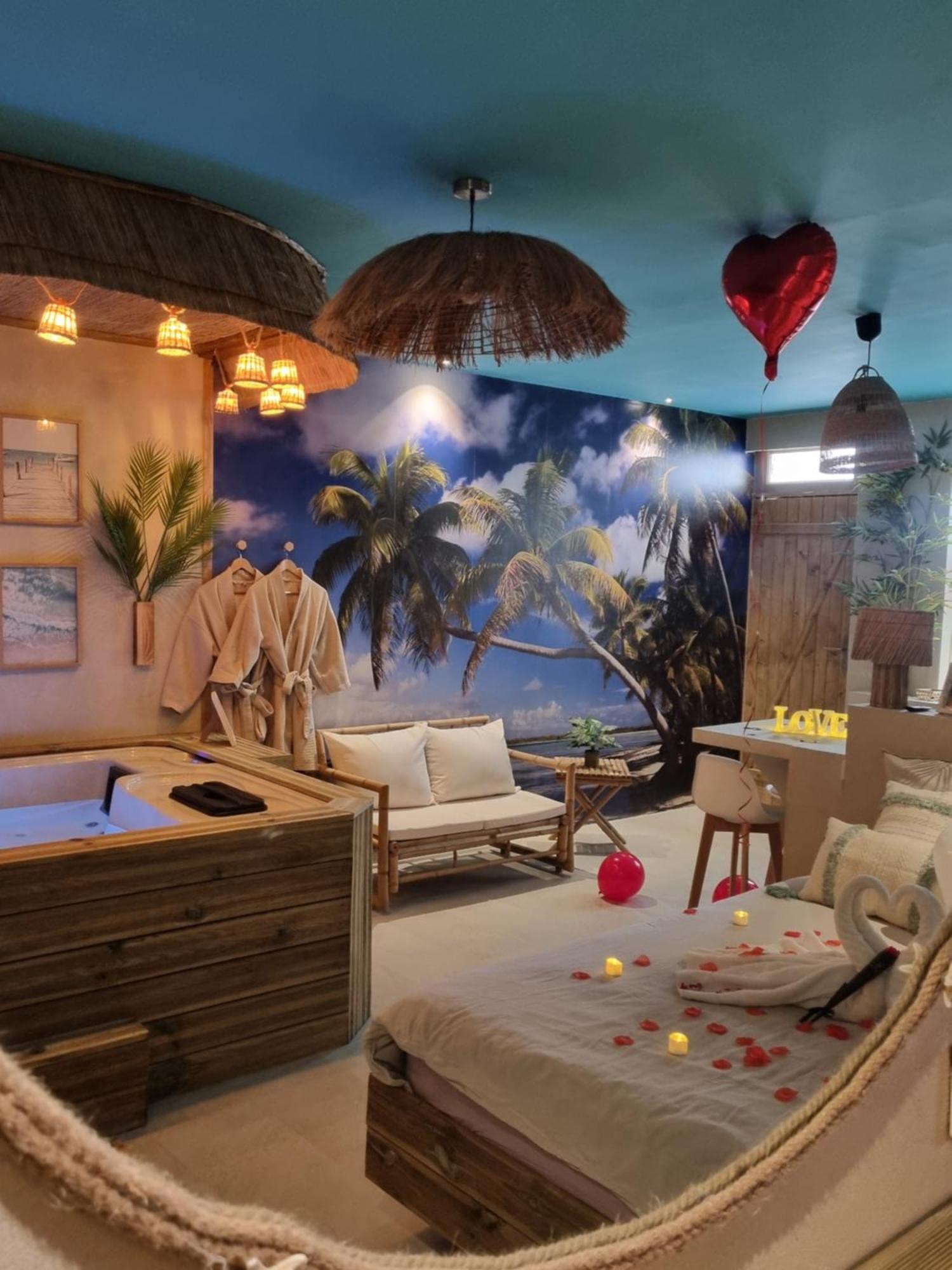 Les Spas De La Mer, Appart&spa Aloha, 100m De La Plage, Plein Coeur Du Grau Apartment Le Grau-du-Roi