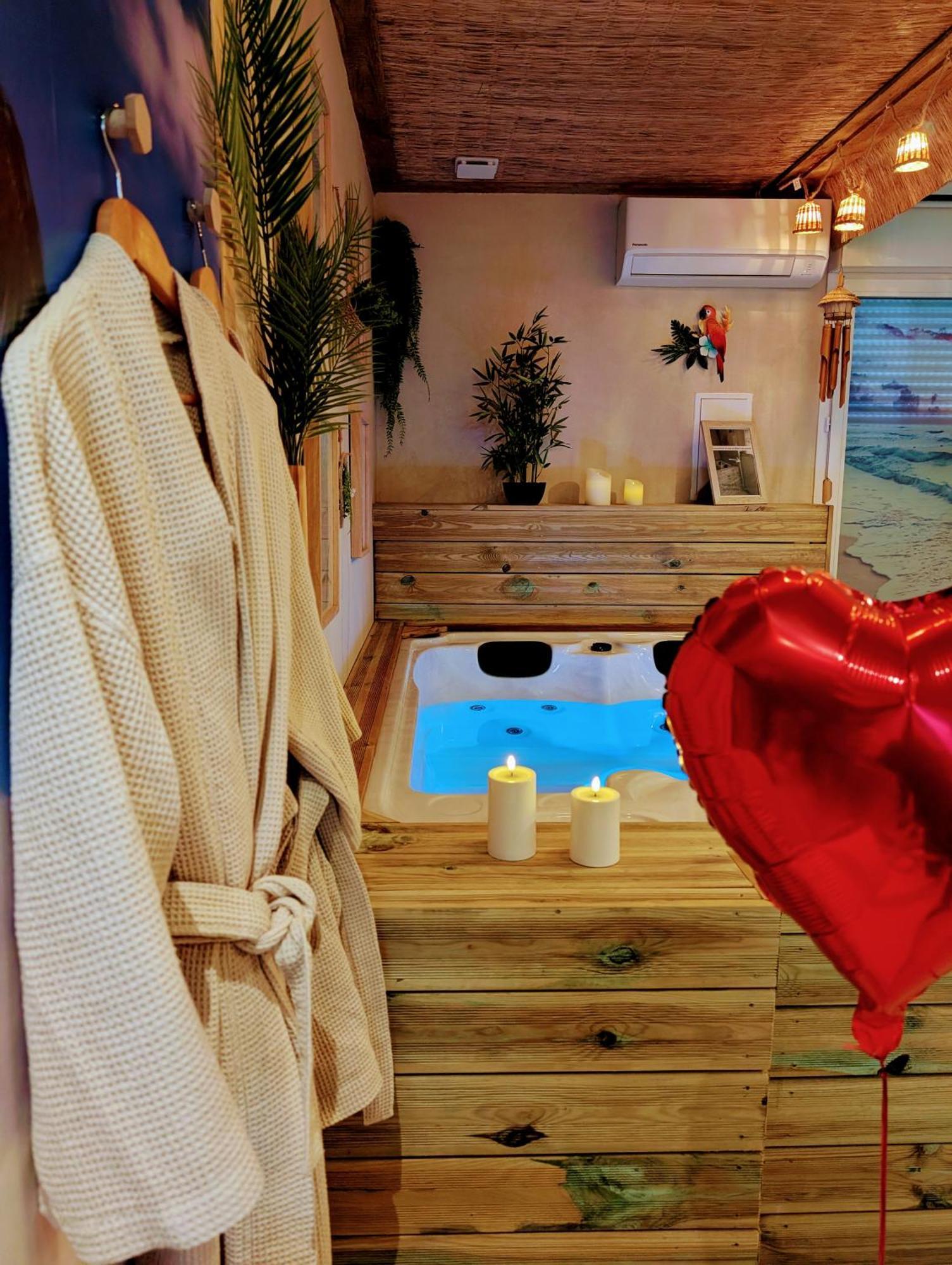 Apartment Les Spas De La Mer, Appart&spa Aloha, 100m De La Plage, Plein Coeur Du Grau